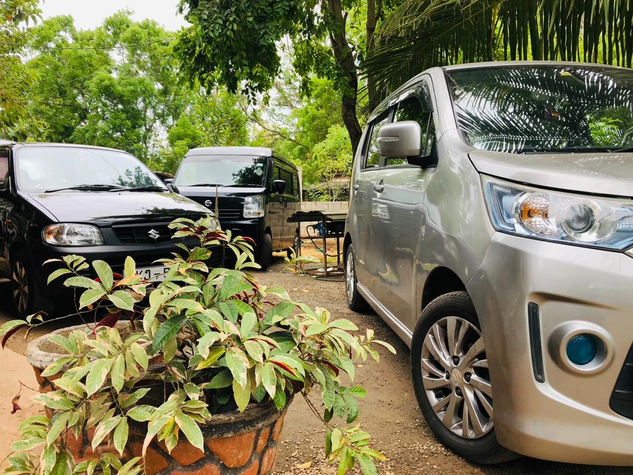 Affordable car rental Anuradhapura with professional drivers